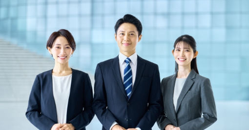 社会保険・労働保険の適用手続き